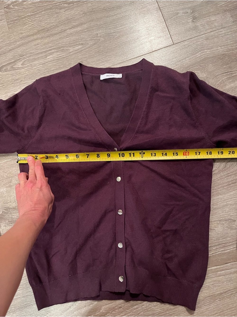 Ricki's Small Women's eggplant V-Neck Button Cardigan Sweater. - Picture 2 of 6